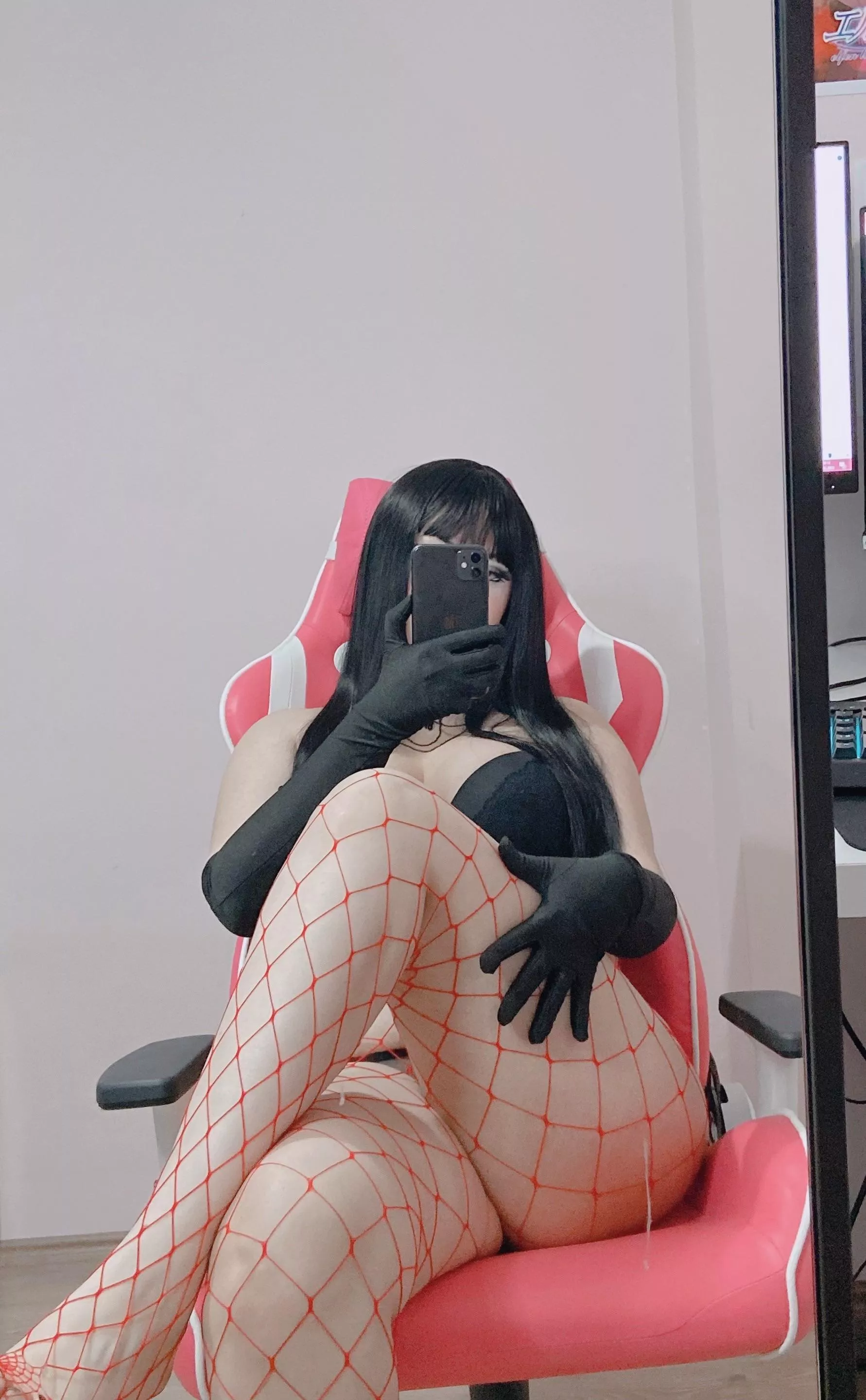 am i thick enough for your lap? posted by lilicychan