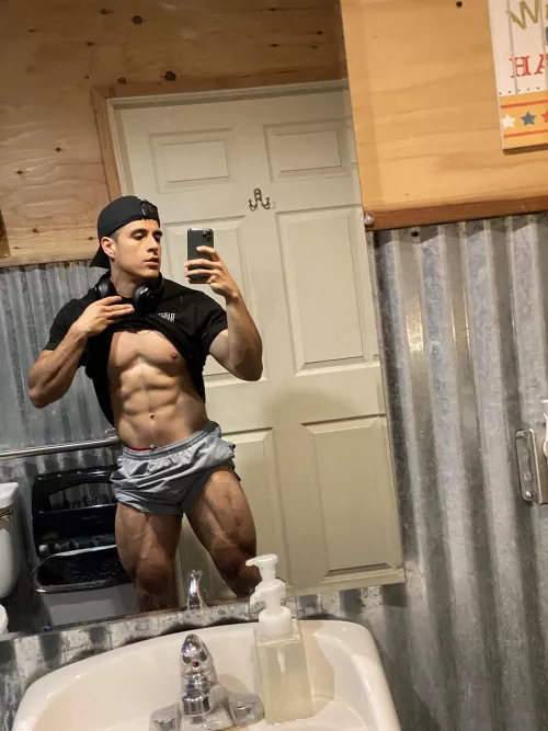 Am I your gym crush? by Safe-Television-4109