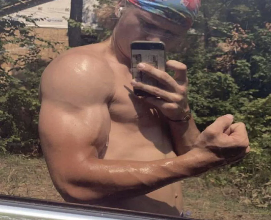 Am I your type? posted by coltonscock