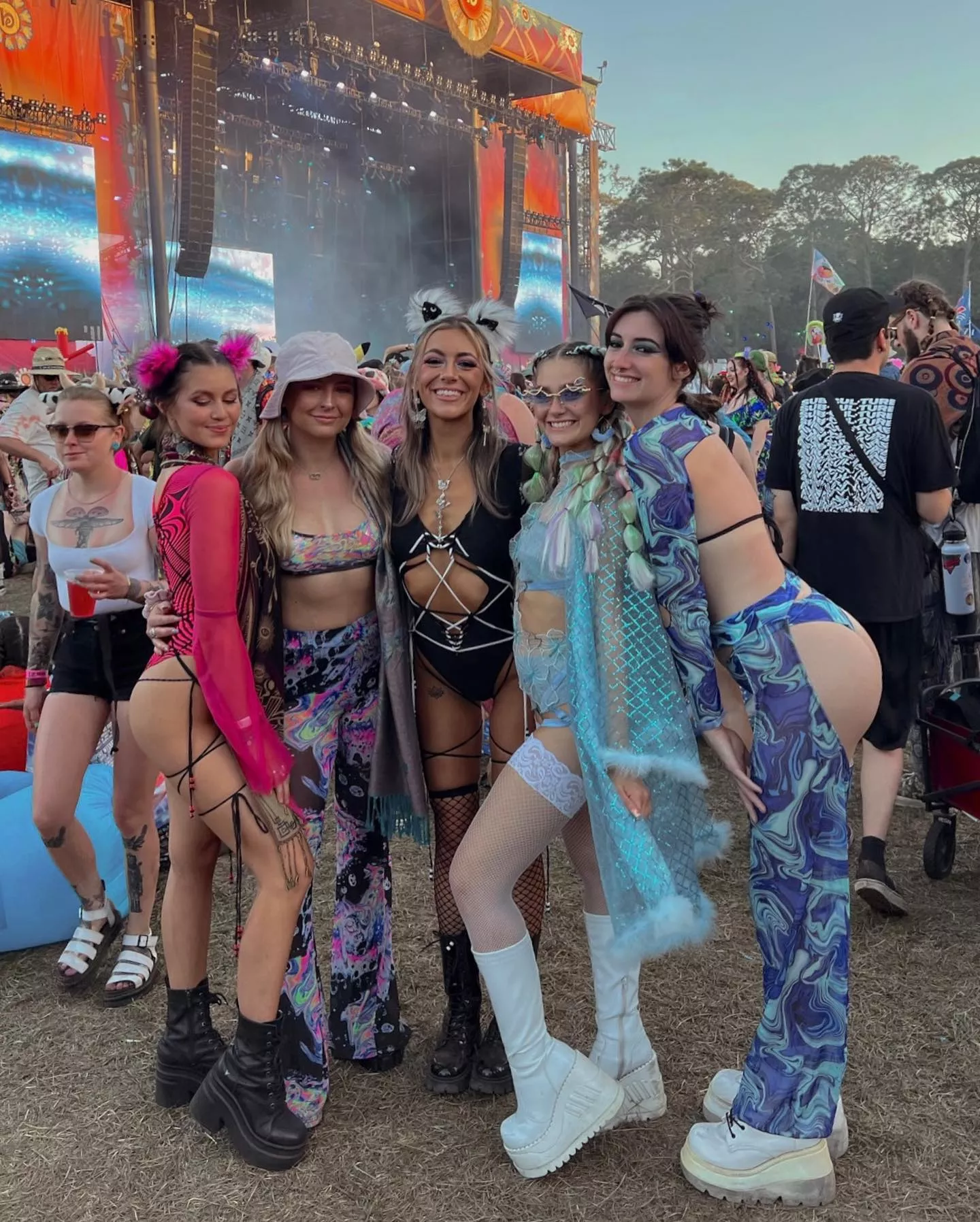 amazing sluts posted by siimple_code