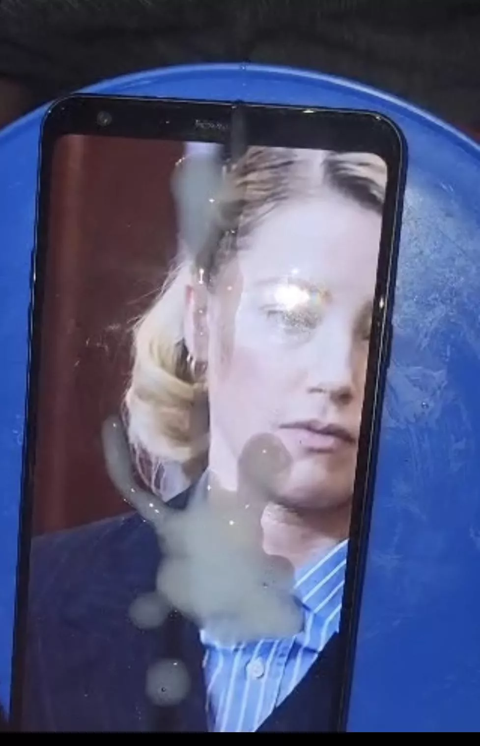 Amber heard got what she deserved 🤤 posted by Oldercelebadmire