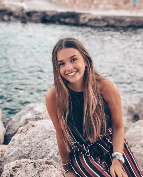 Amelie Weissenberger. by FormerFruit