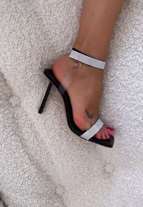 Amina 😍😍 by Conscious-Pie20