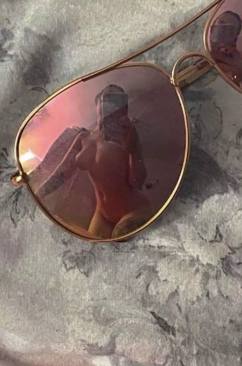 An artsy nude pic 💕😍 posted by problematicberries