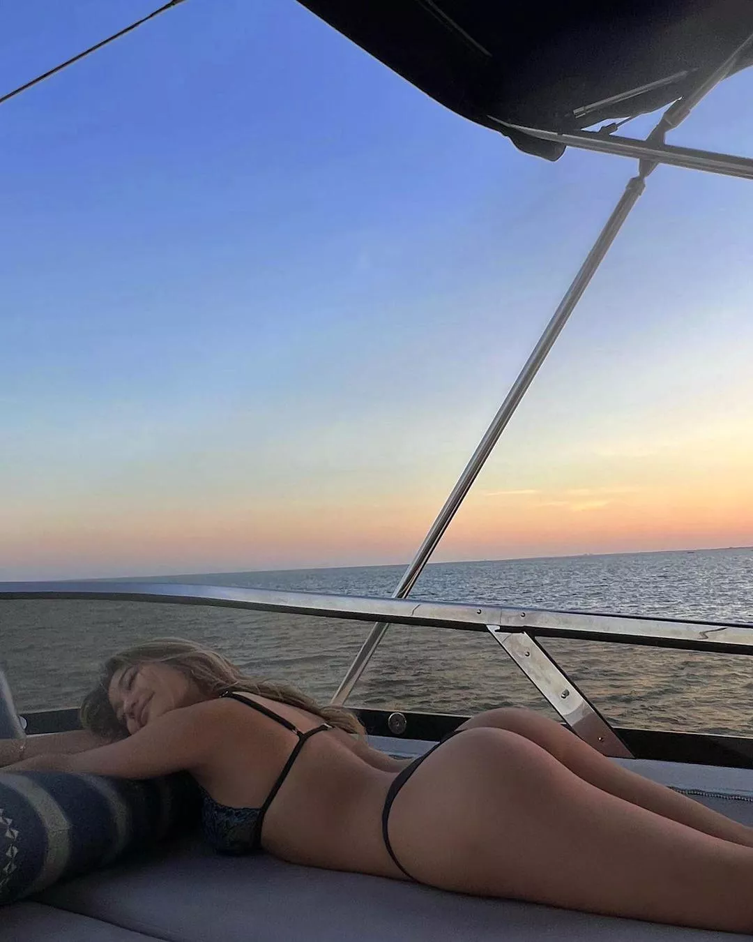 An unbeatable view posted by likesasiangirls