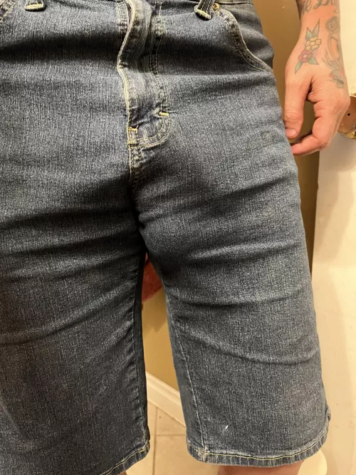 An you see it? by steakandcheese1