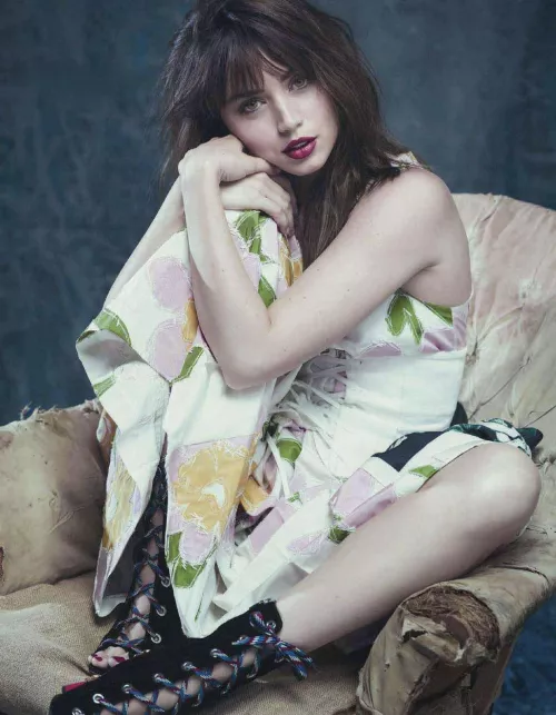 Ana de Armas by xcvbnzq