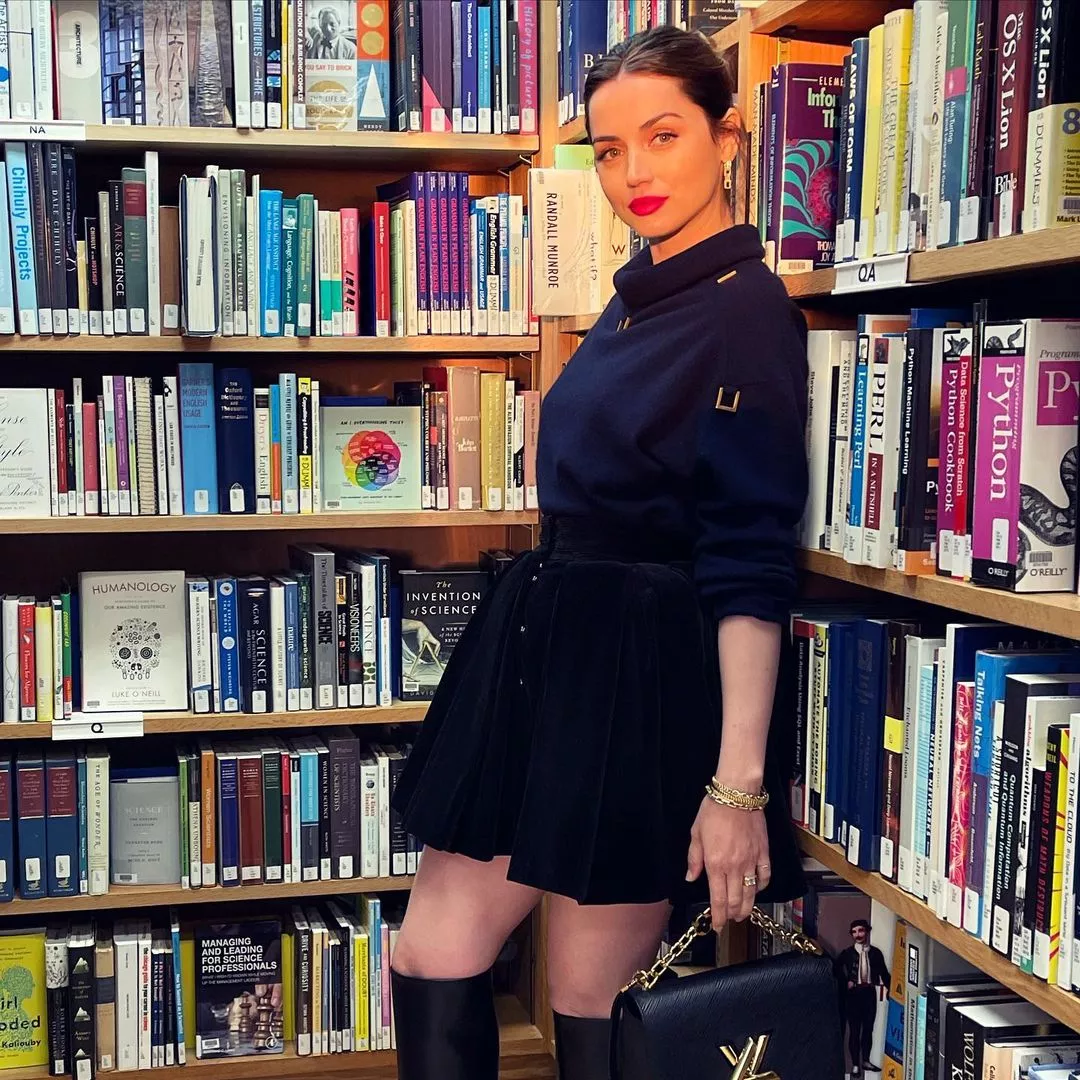 Ana de Armas posted by GlamMetalLion