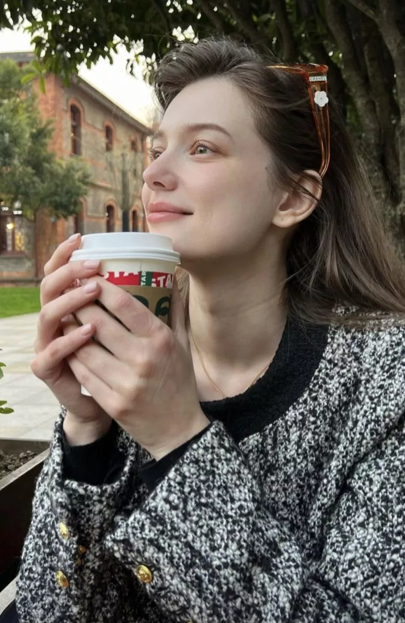 Anastasia Cebulska posted by bobbyUP-MKII