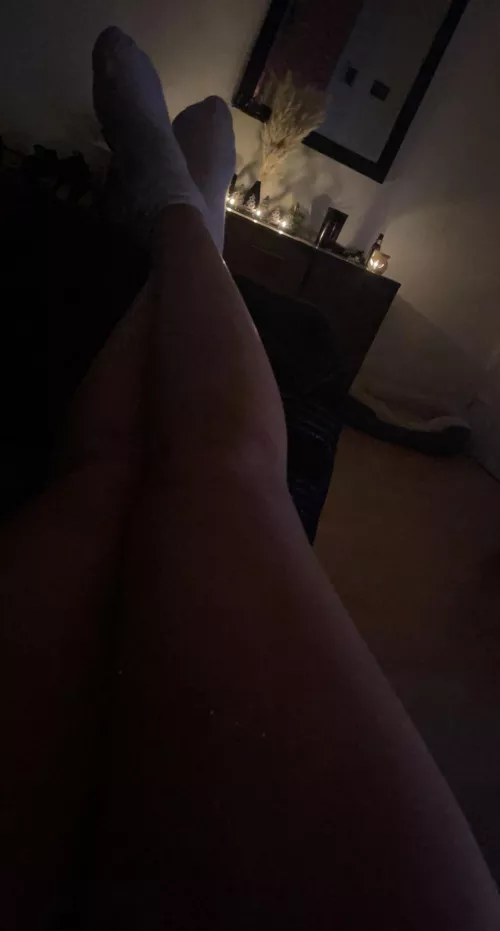 And chill by Mimi_mimi_x