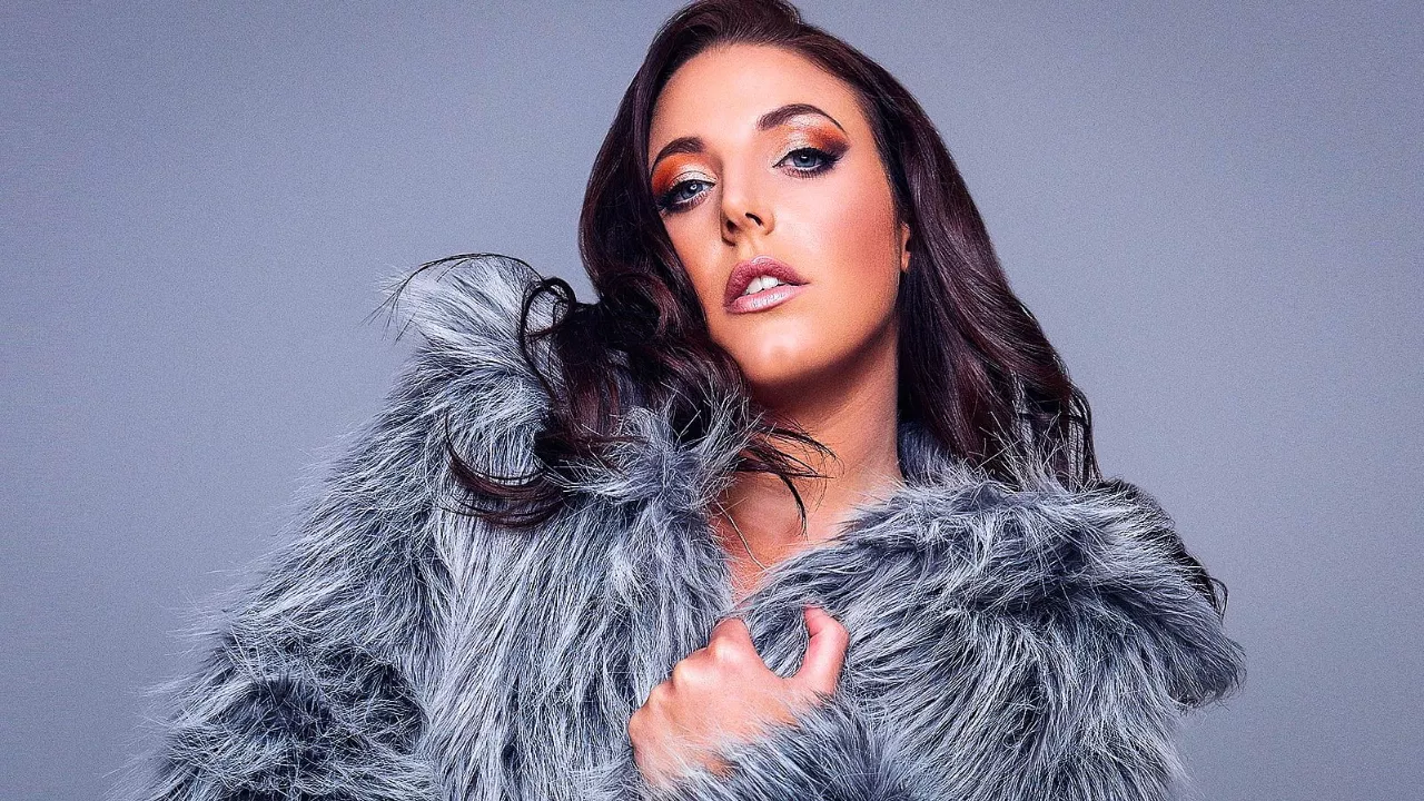 Angela White posted by Beerus1971