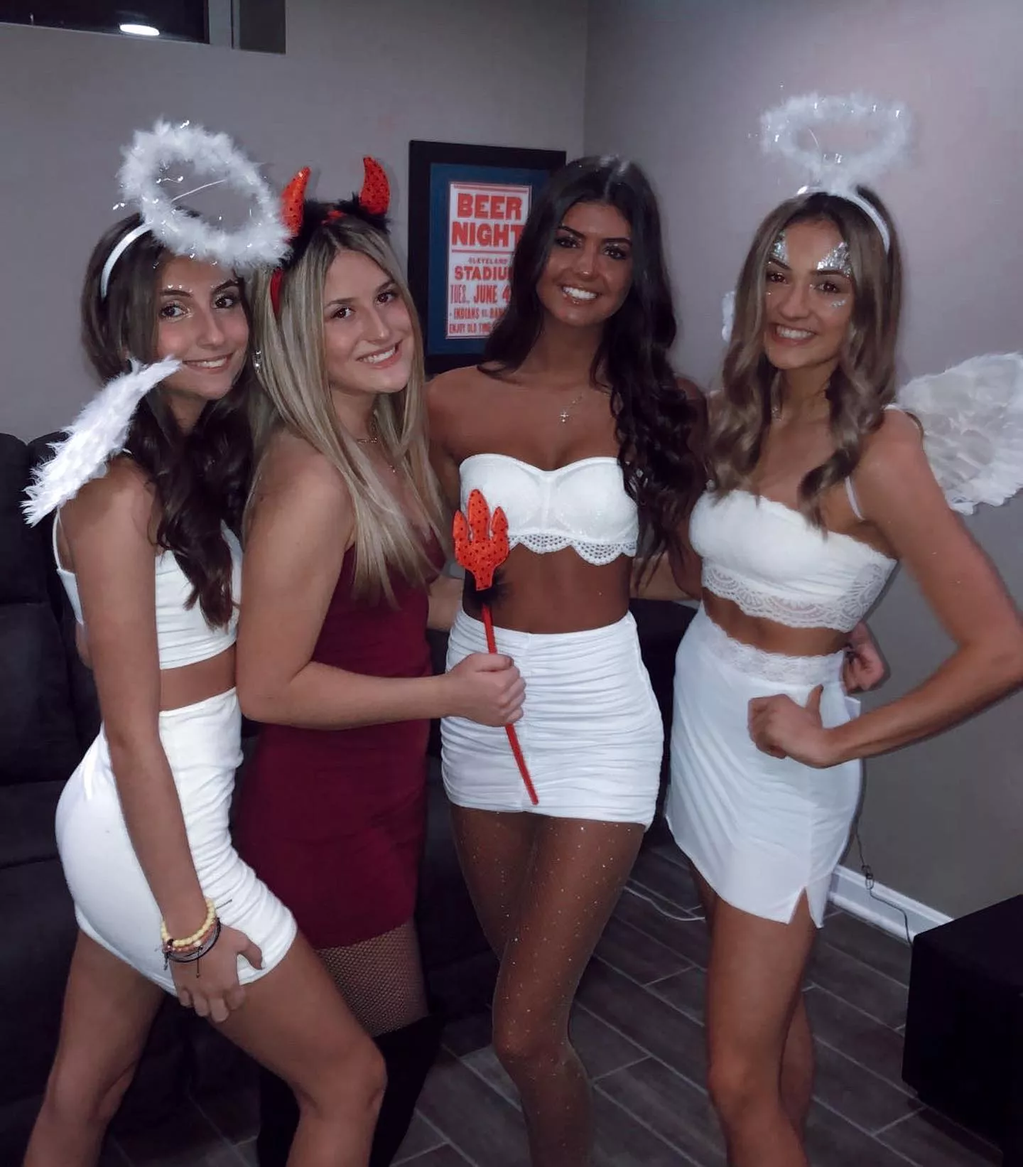 angels and devil posted by siimple_code