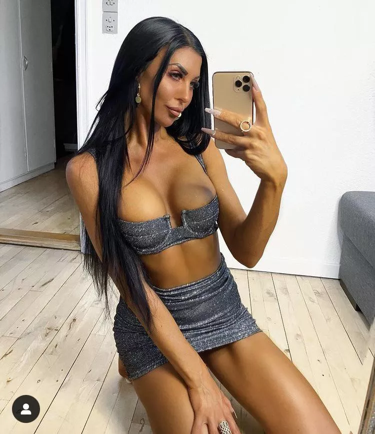 Anja 😍🤤 posted by celeb-jerker