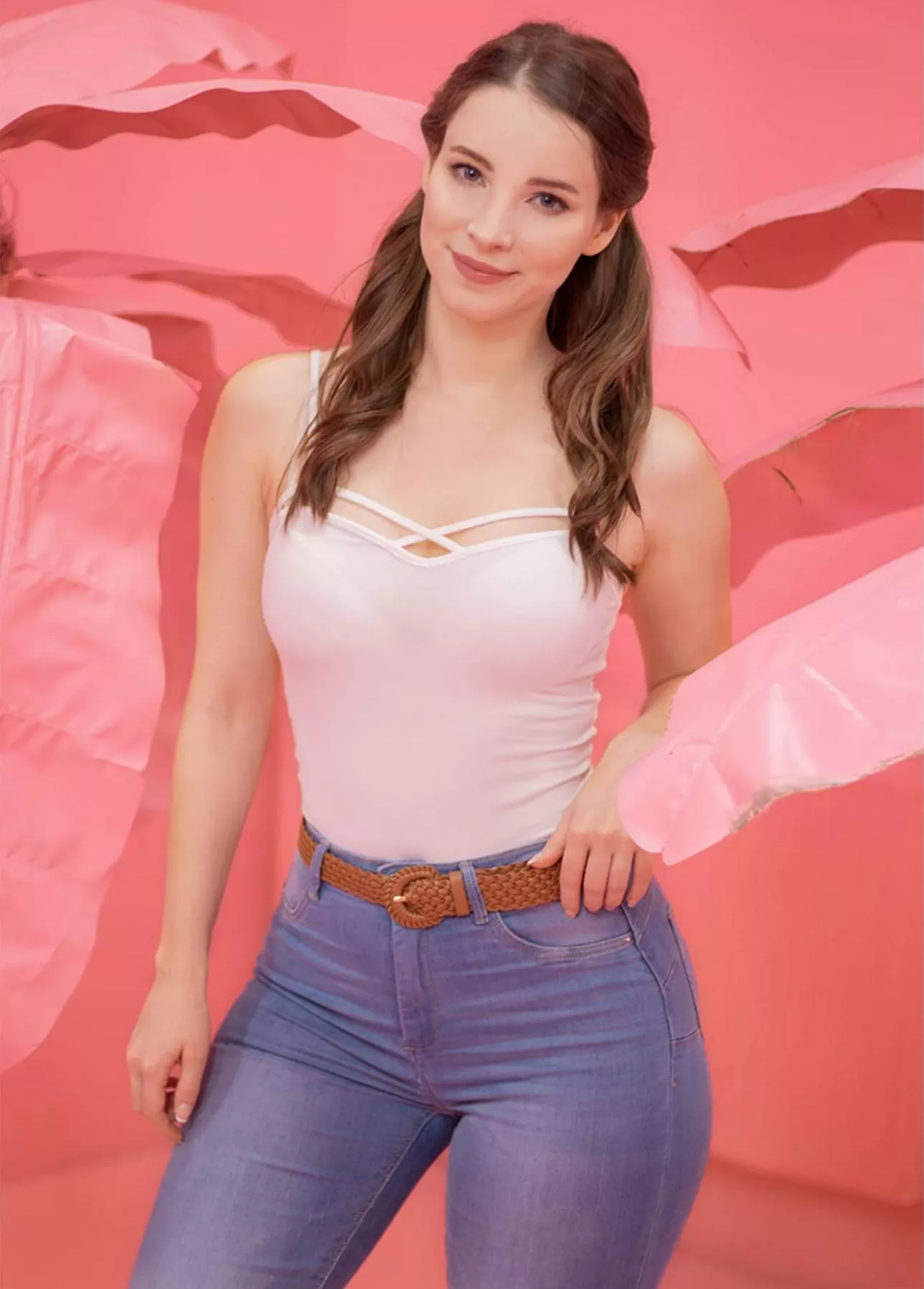 Anna Redei posted by shbmpl