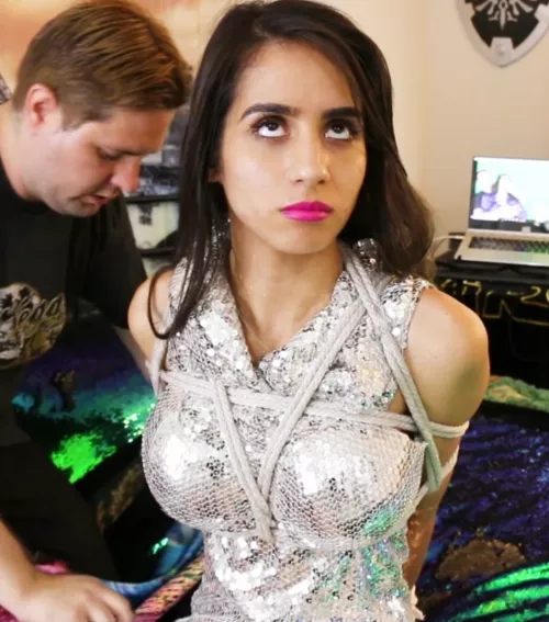 annoyed to be bound by hlw04