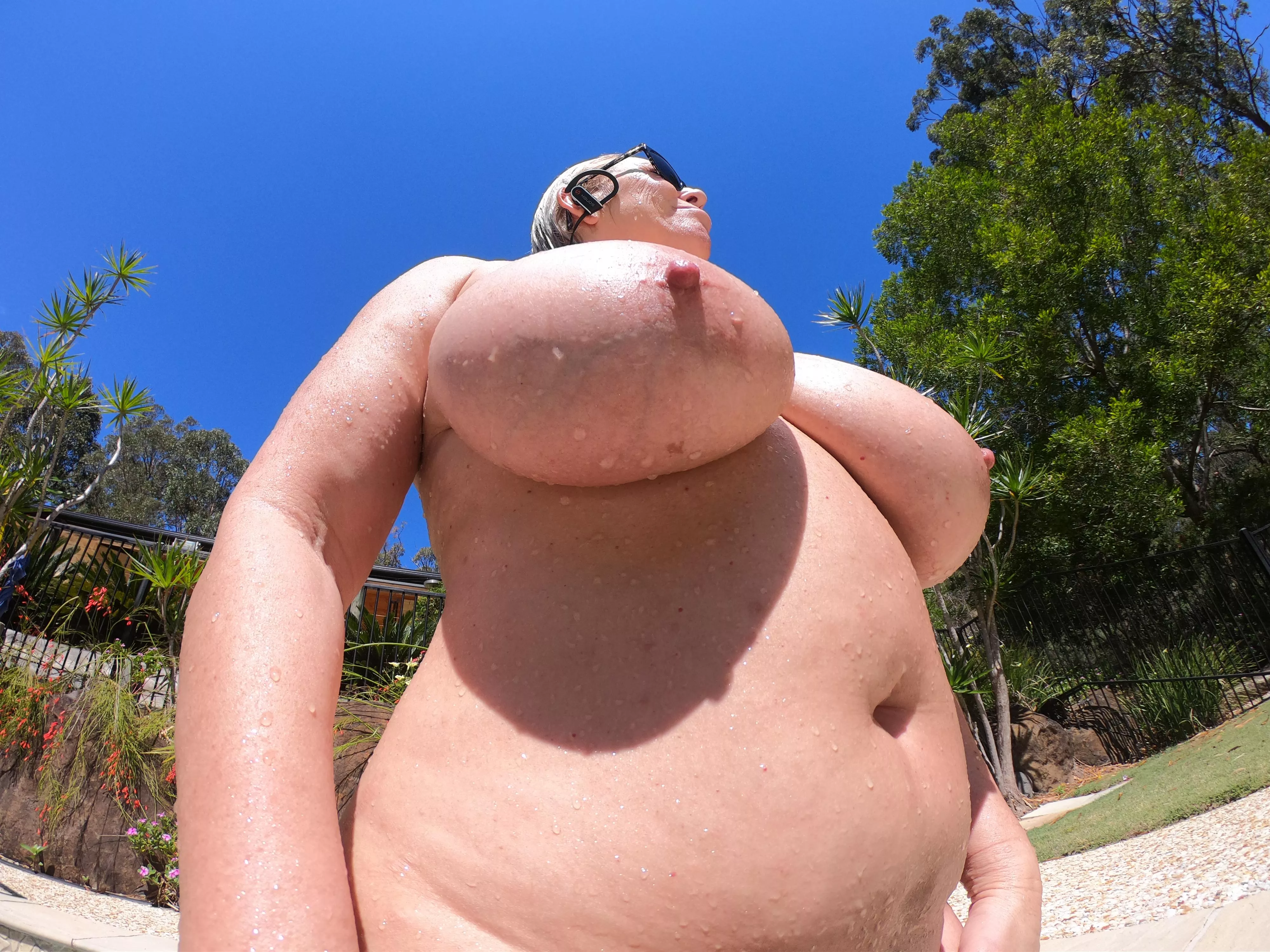 Another beautiful day beside the pool 🥰 xx 57yo (f) (OC) 🇦🇺 posted by crazymfa