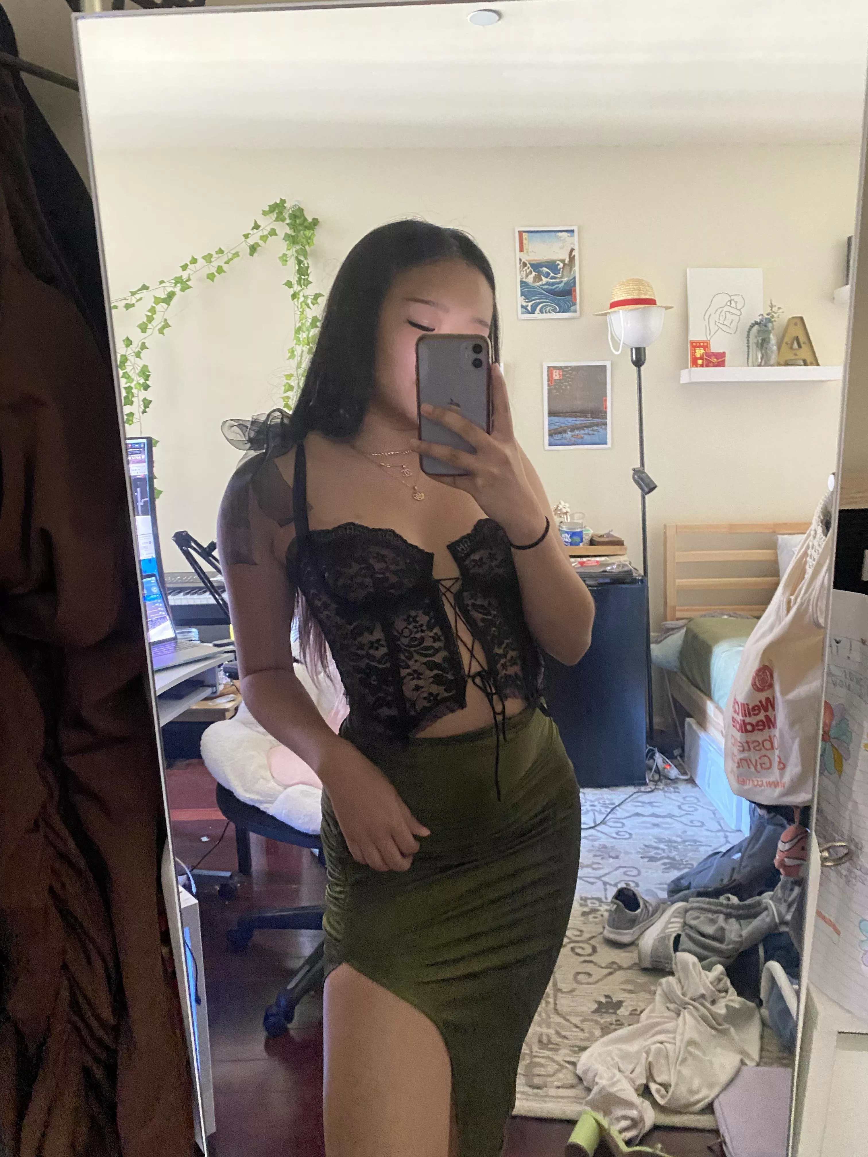 Another date night fit :) posted by Linhly_Twitch