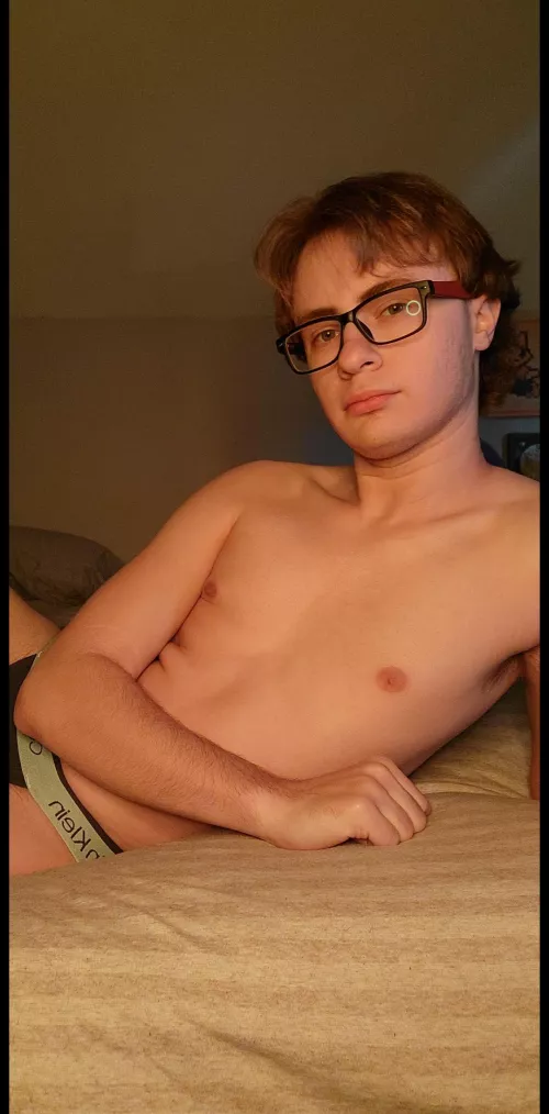 another day in bed playing kirby by Andr0idpersona7