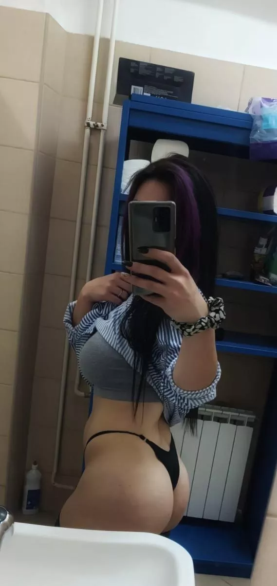 Another exciting day at work! [F] posted by emily_glass909