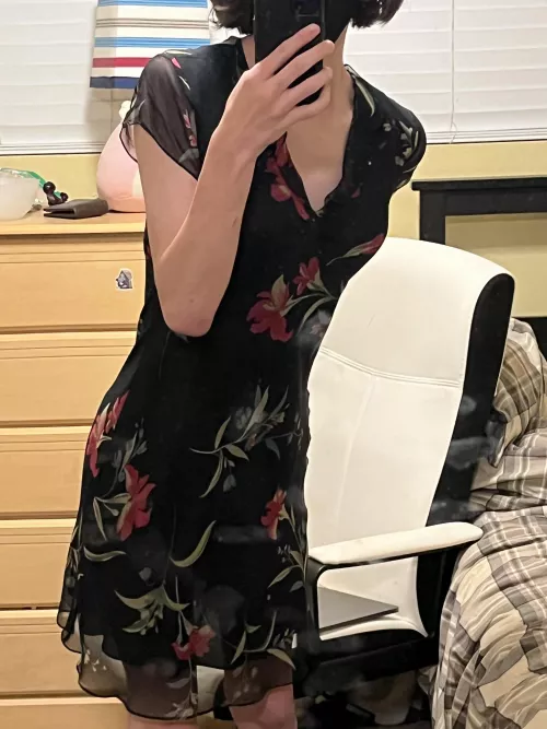 Another floral dress! Do you like flowers? by fun_with_youu