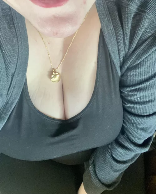 Another one for you all! Im sure everyone stared at me all day, its hard not to~ by PM-princess