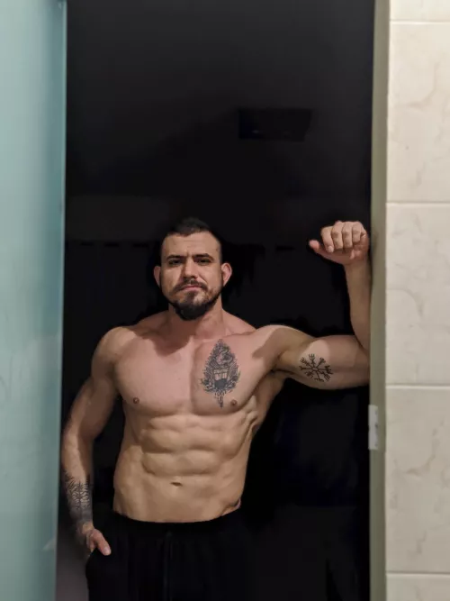 Another pic of me! Maybe i should show more? I have 4 more tattoos hidden by Erik_reed