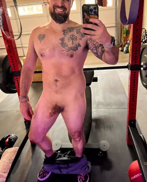 Another Thursday, another chest day (M) by GAontheSide