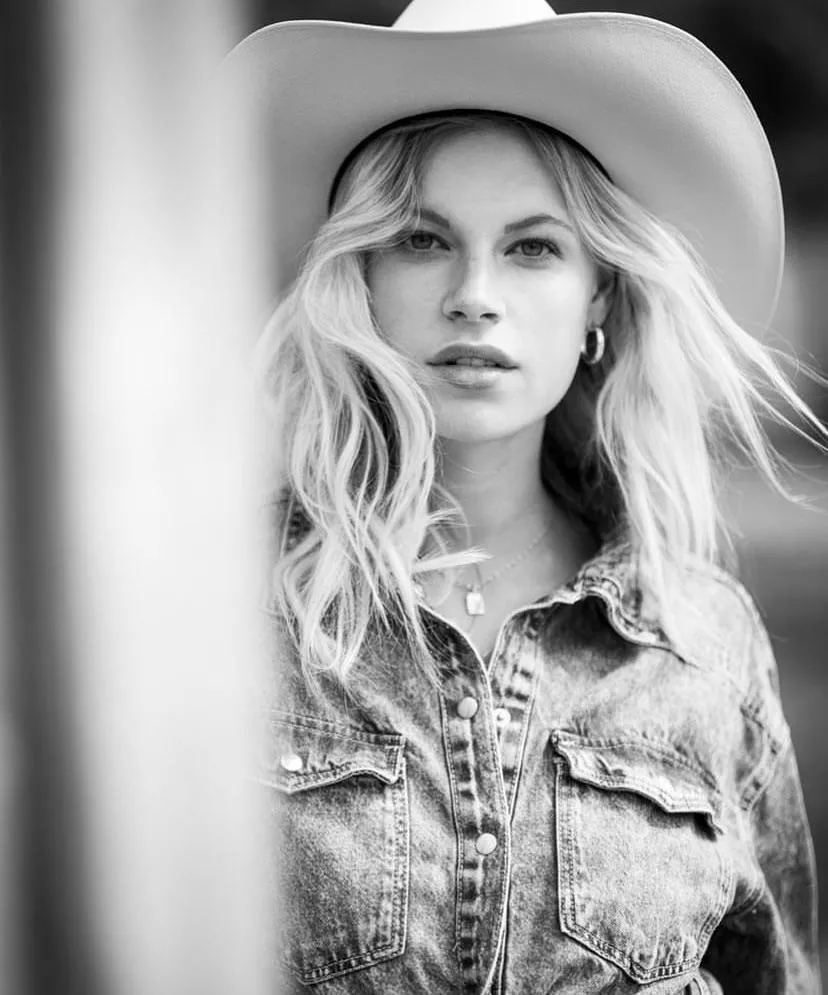 Antonia Pruy posted by bobbyUP-MKII