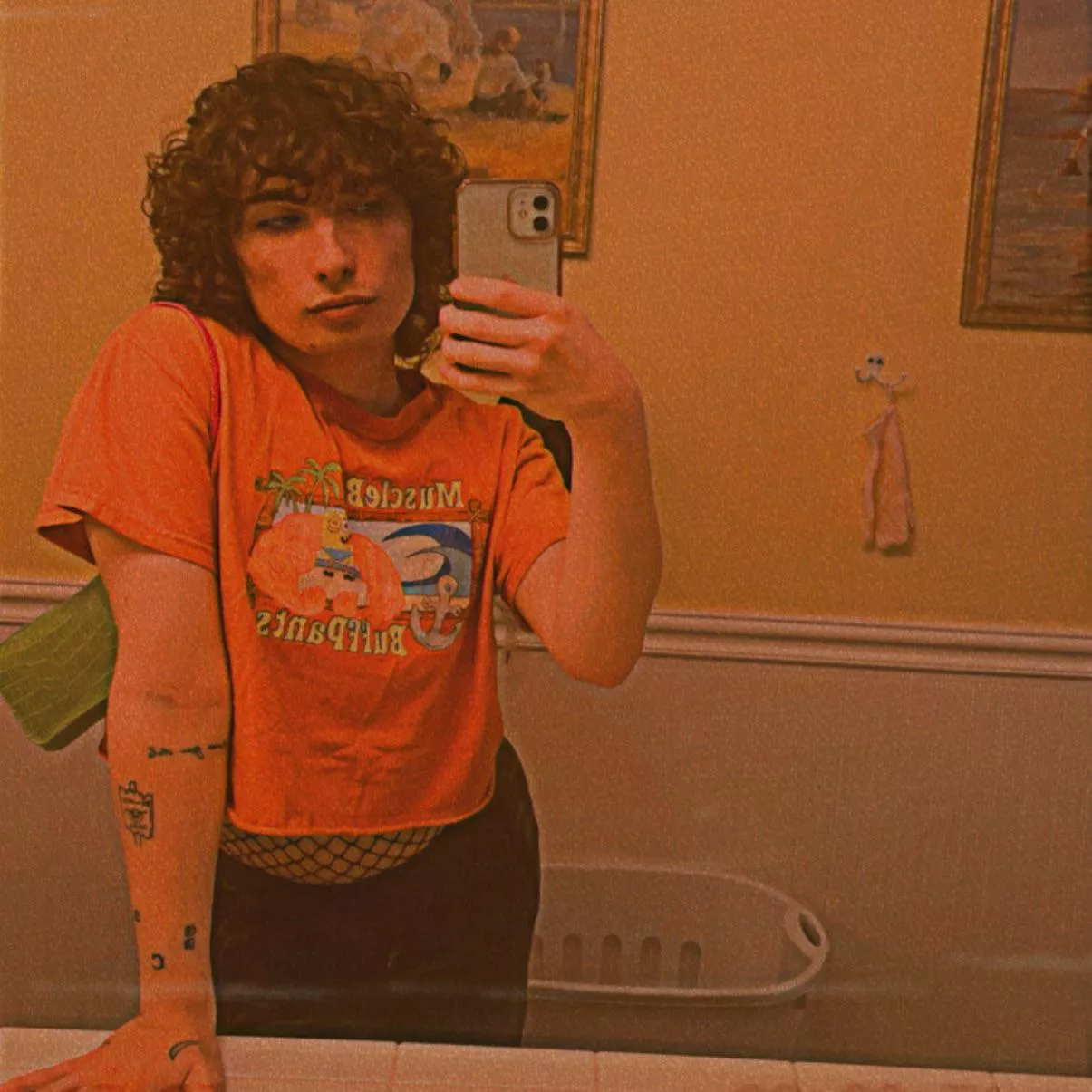 Any Dead by Daylight or Fortnite gaymers? 🧐 need friends to play with! I’m on PS4, but down to cross play w/ anyone! ❤️‍🔥 message me! posted by sexkitten4257