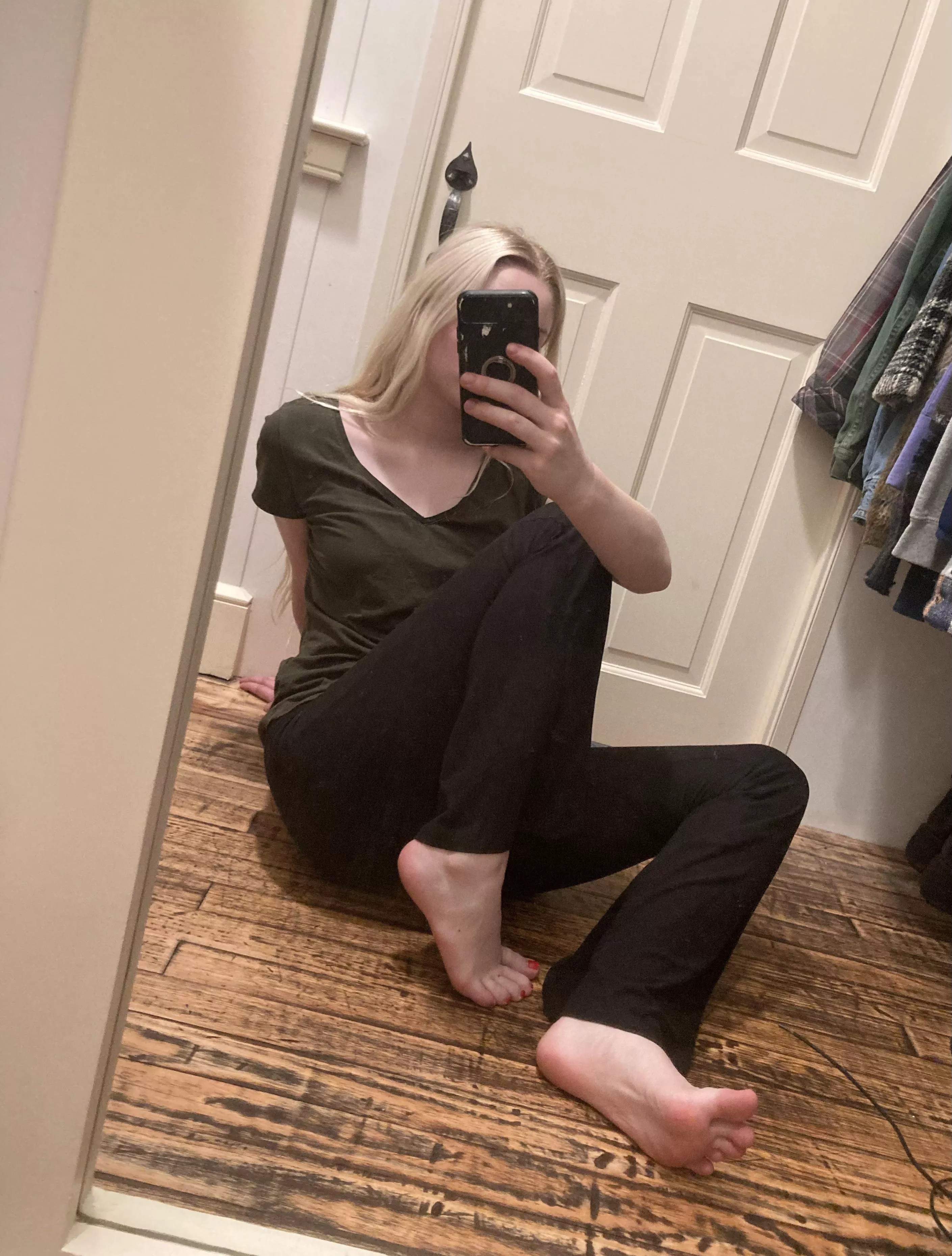 Any foot fans around here? 😏 posted by Avaadore685