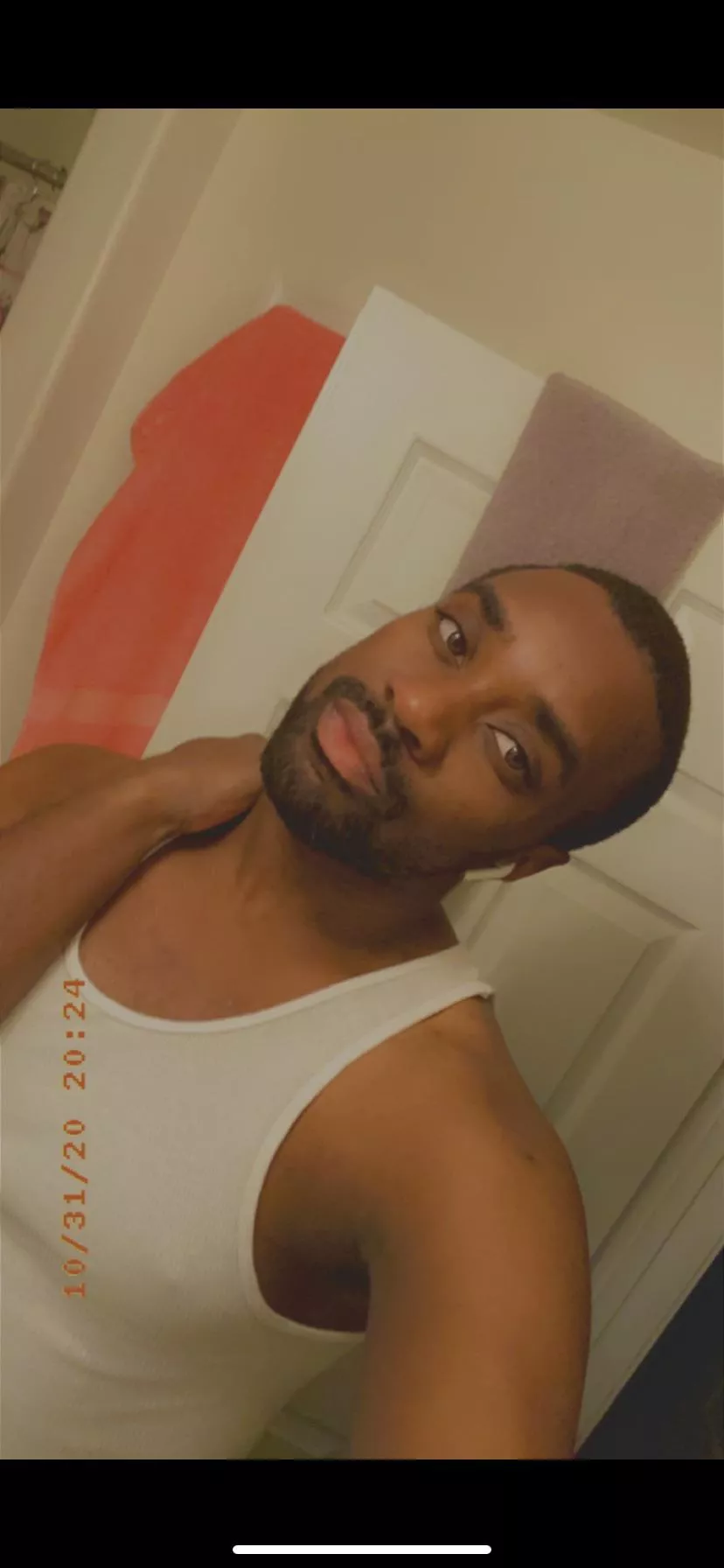 Any Gaymer wanna hang and chill on discord ?😉 posted by TheSummerCourtTSC