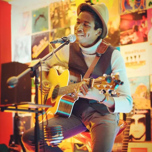 Any girls interested in this nerdy musician? 🤓🎶 by Acousticlover20