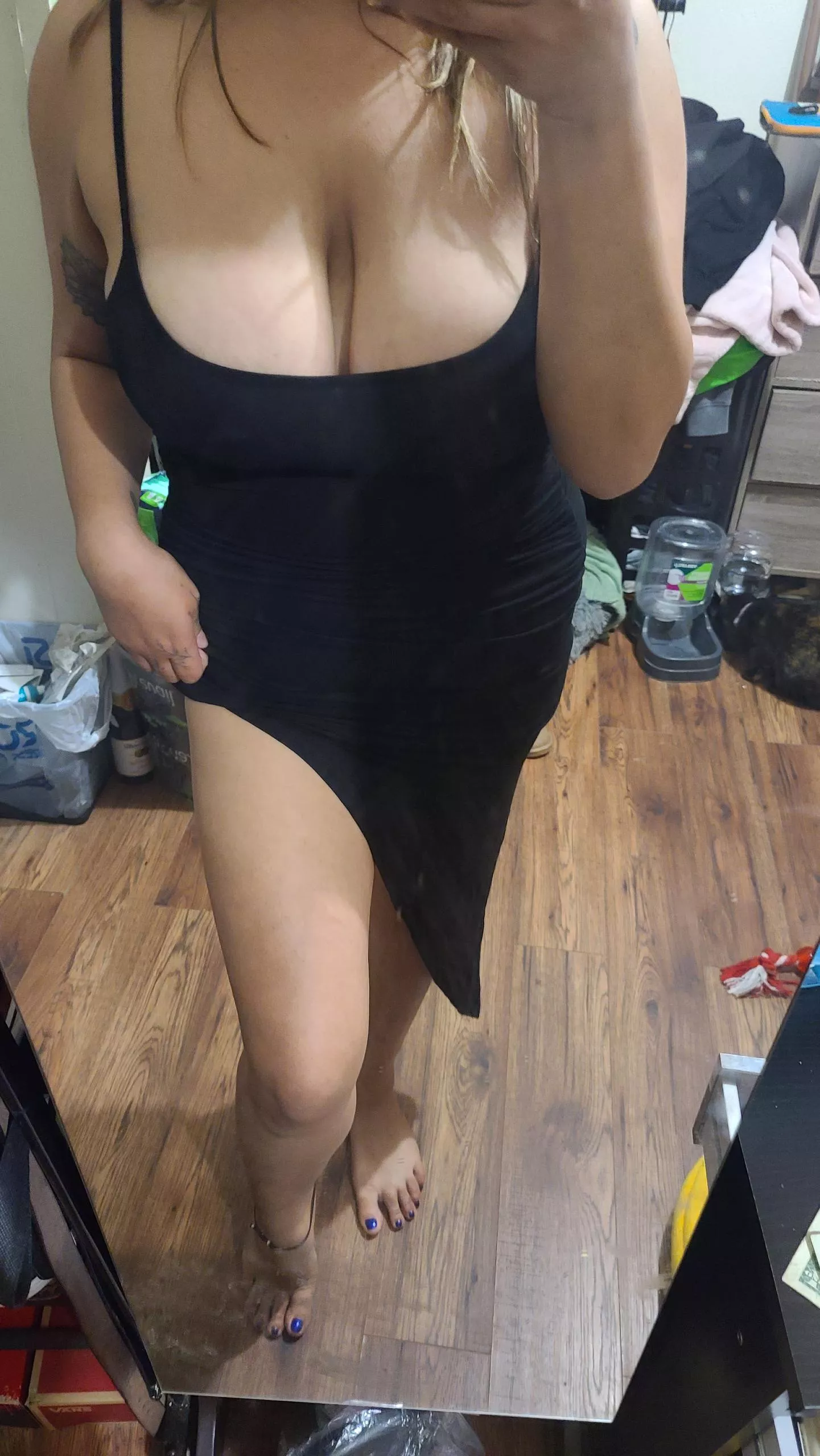 Any hung bi guys wanna talk about my latina wife...kik joshnewengland12 posted by newengland128