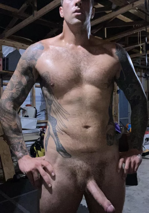 Any ladies like their men sweaty post workout? by shavingfoam420