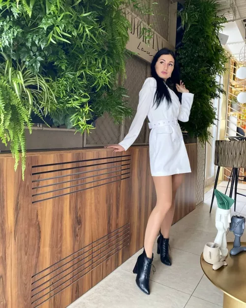 Any love for a Ukrainian classy girl wearing high heels? ❤️🇺🇦 by UkraineGirlChat