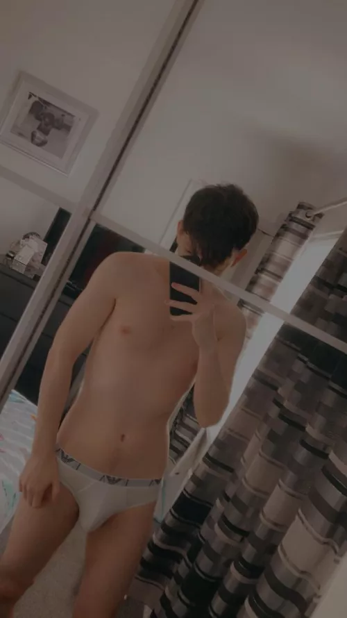 Any love for thin twinks? 🥺🥰 by TwinkOfMercury