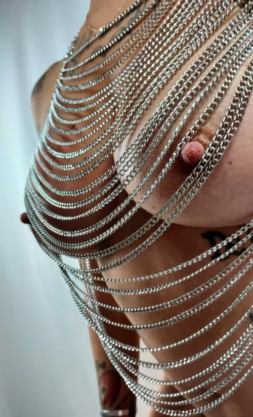 Any men out there who can help rattle my chains?!? by VeldaHornsUp