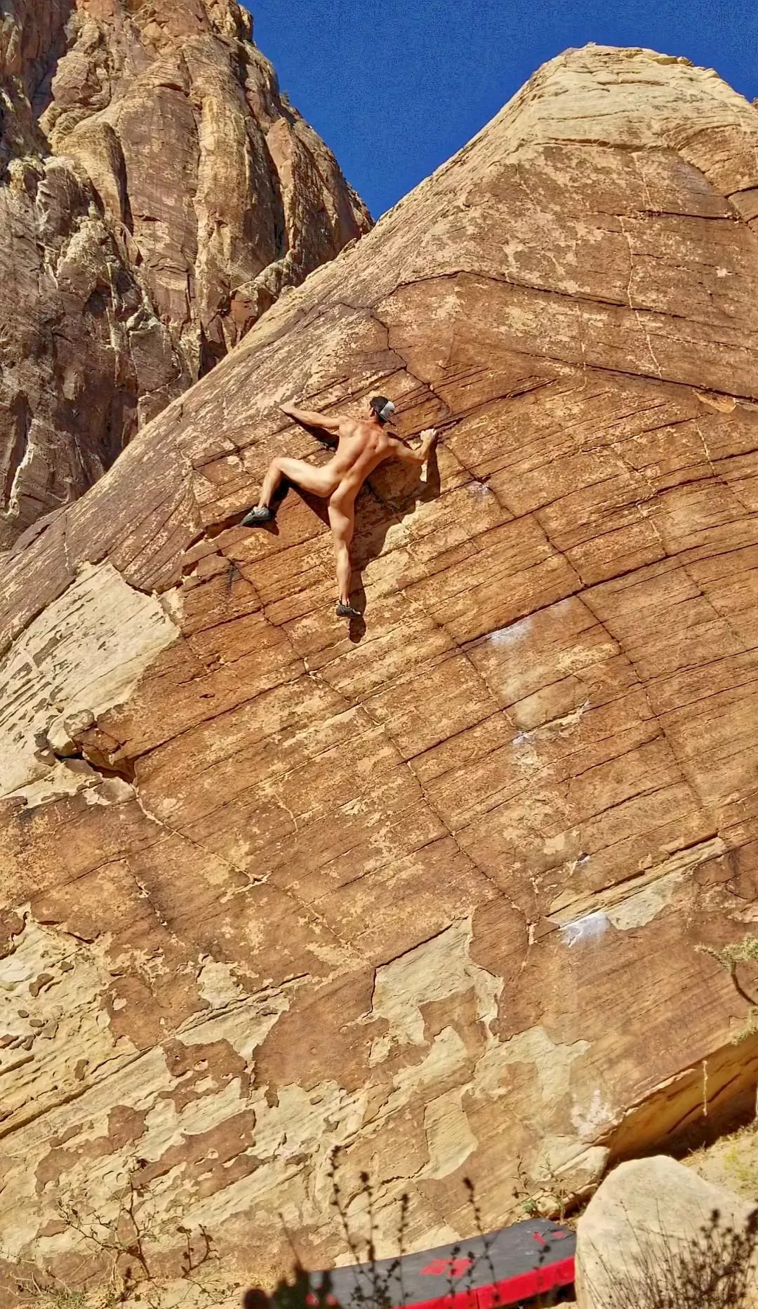 Any nudists in Vegas area wanna get some sun? posted by A_Supertramp702