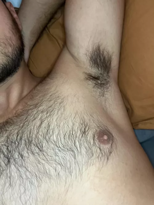 Any one want to lick? 👅 by Apart_Cloud14