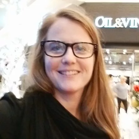 Any one with a thing for milfs in glasses? posted by moonrakersnowball