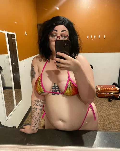 Any other chubby strippers in here? by jessenyxxx