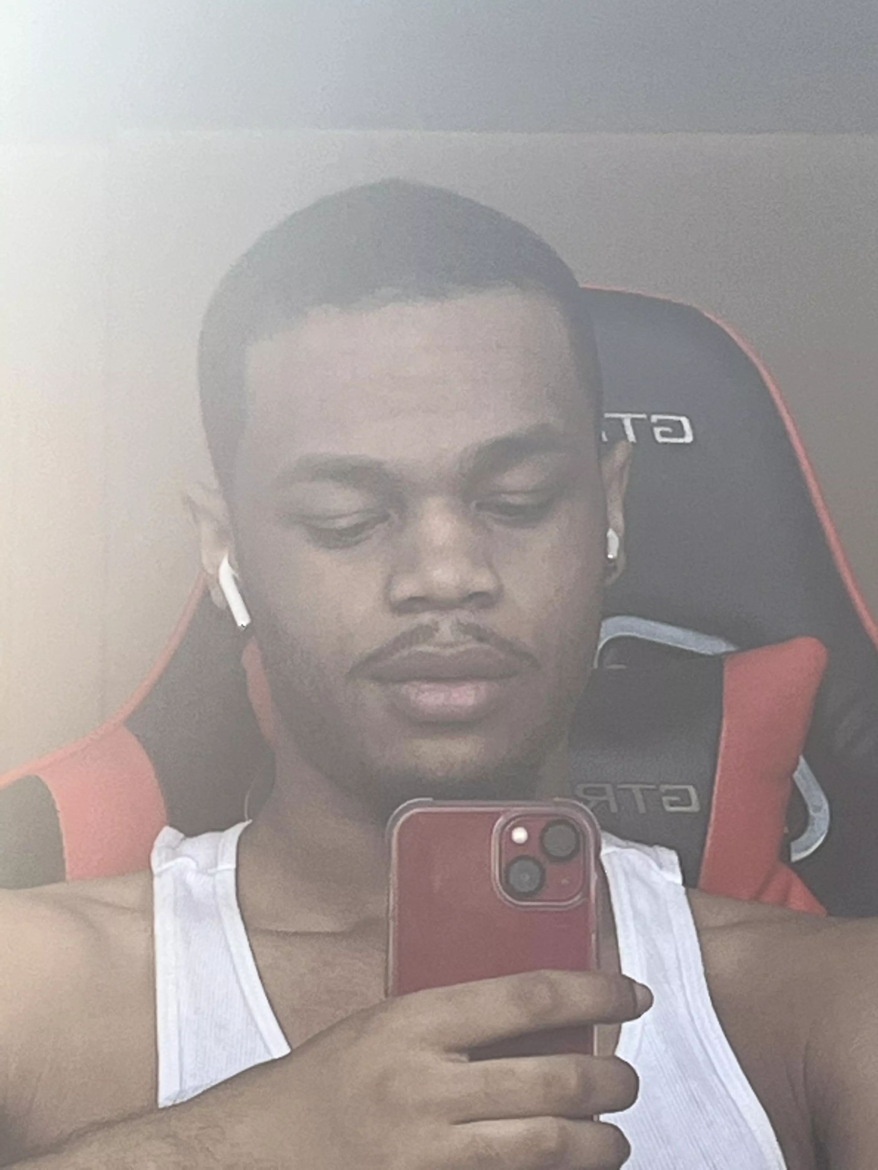 Any pc/ps4 gamers?😇 posted by kryaven