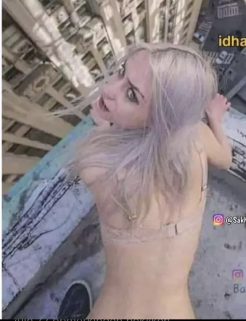 Any sauce on this one? by bienter