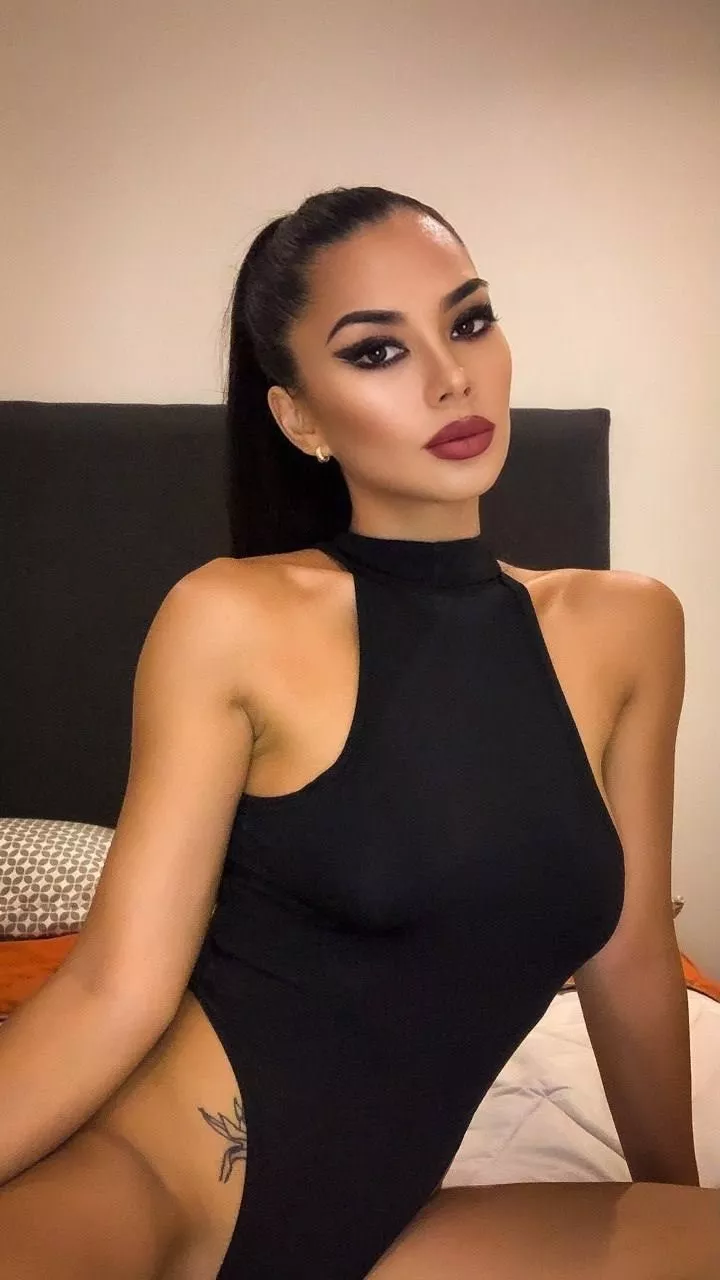 Any takers for a 30 year old asian mom? posted by ValentinaAsia