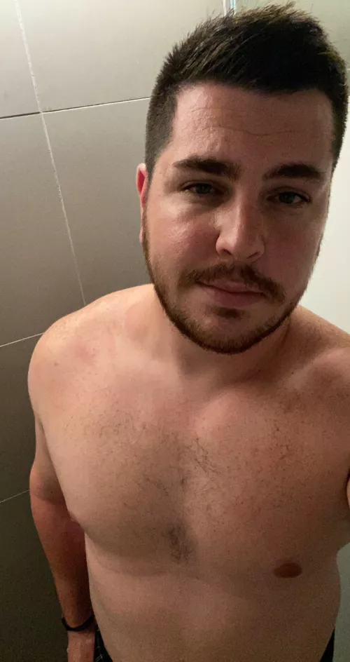 Any thicc women love thicc guys? by IcyWang