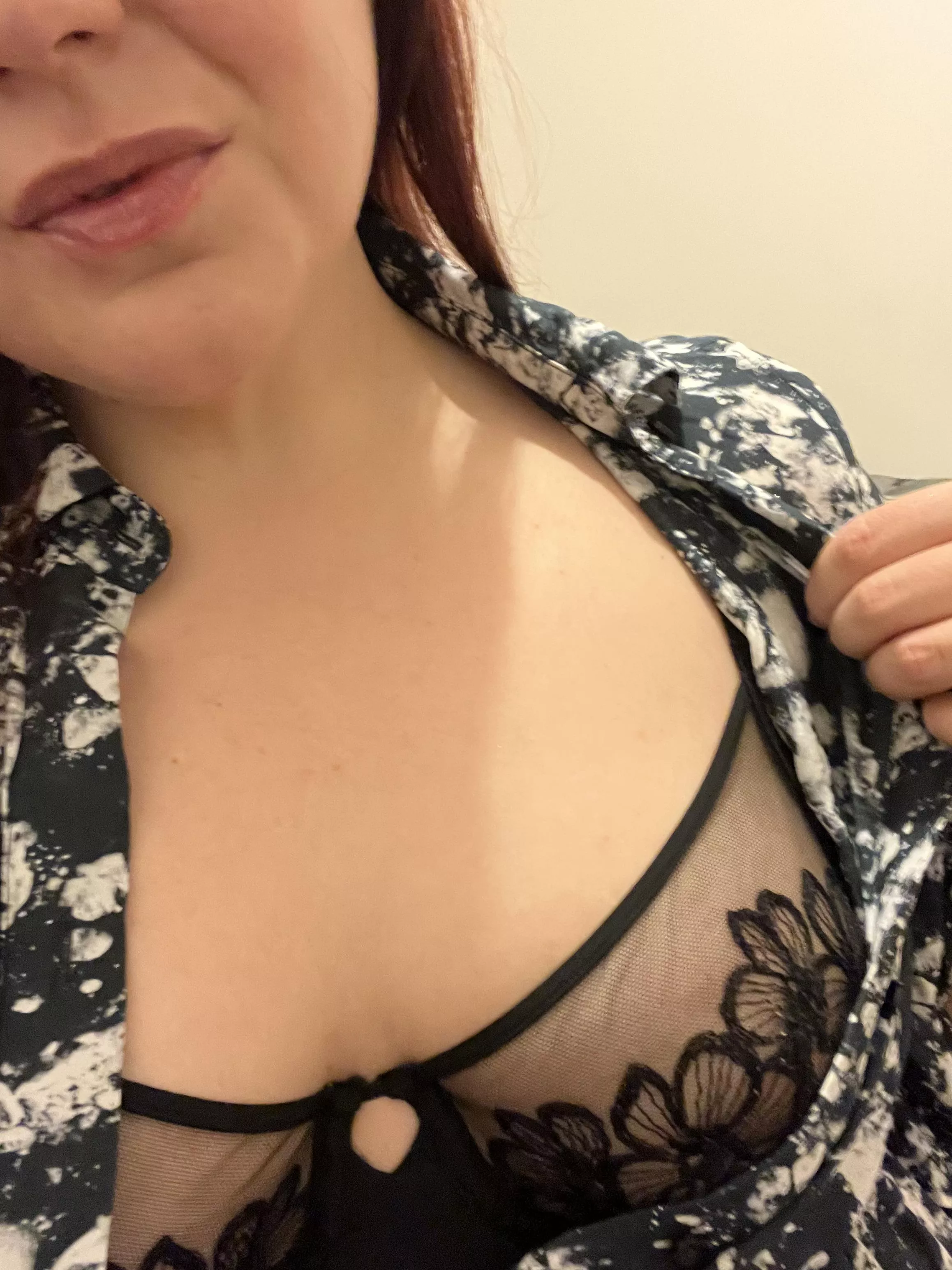 Any wives up for messaging about me fucking their husband? posted by WishboneBroad1084