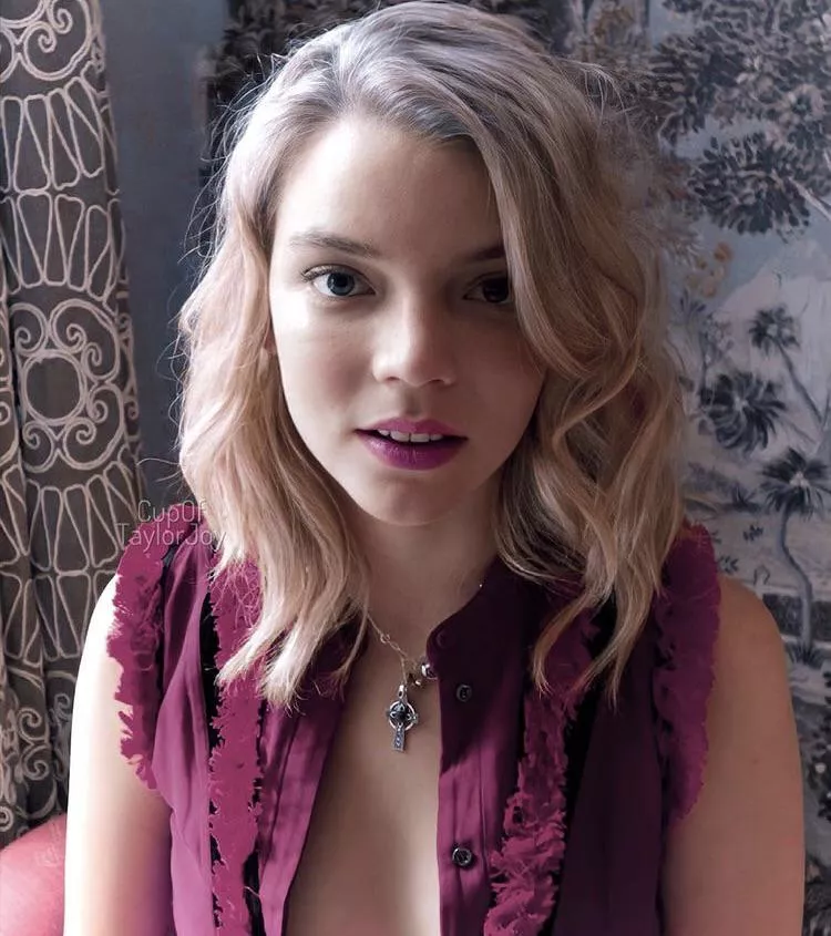 Anya Taylor Joy; posted by HiImAlexXD