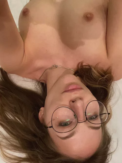 Anybody here appreciate a simple nude? by DifficultFinch