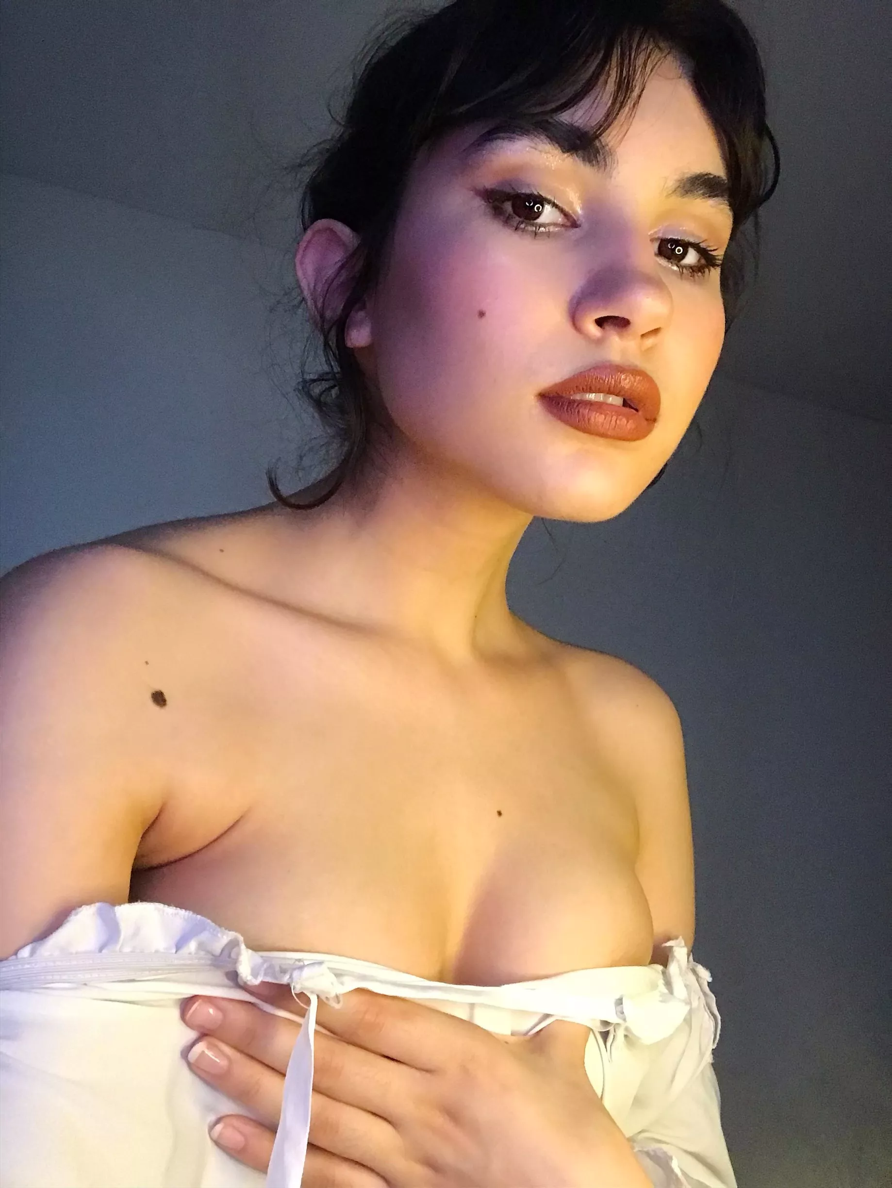 Anybody here appreciate a simple nude? | Dropped link in comments and in my profile posted by zuckraa