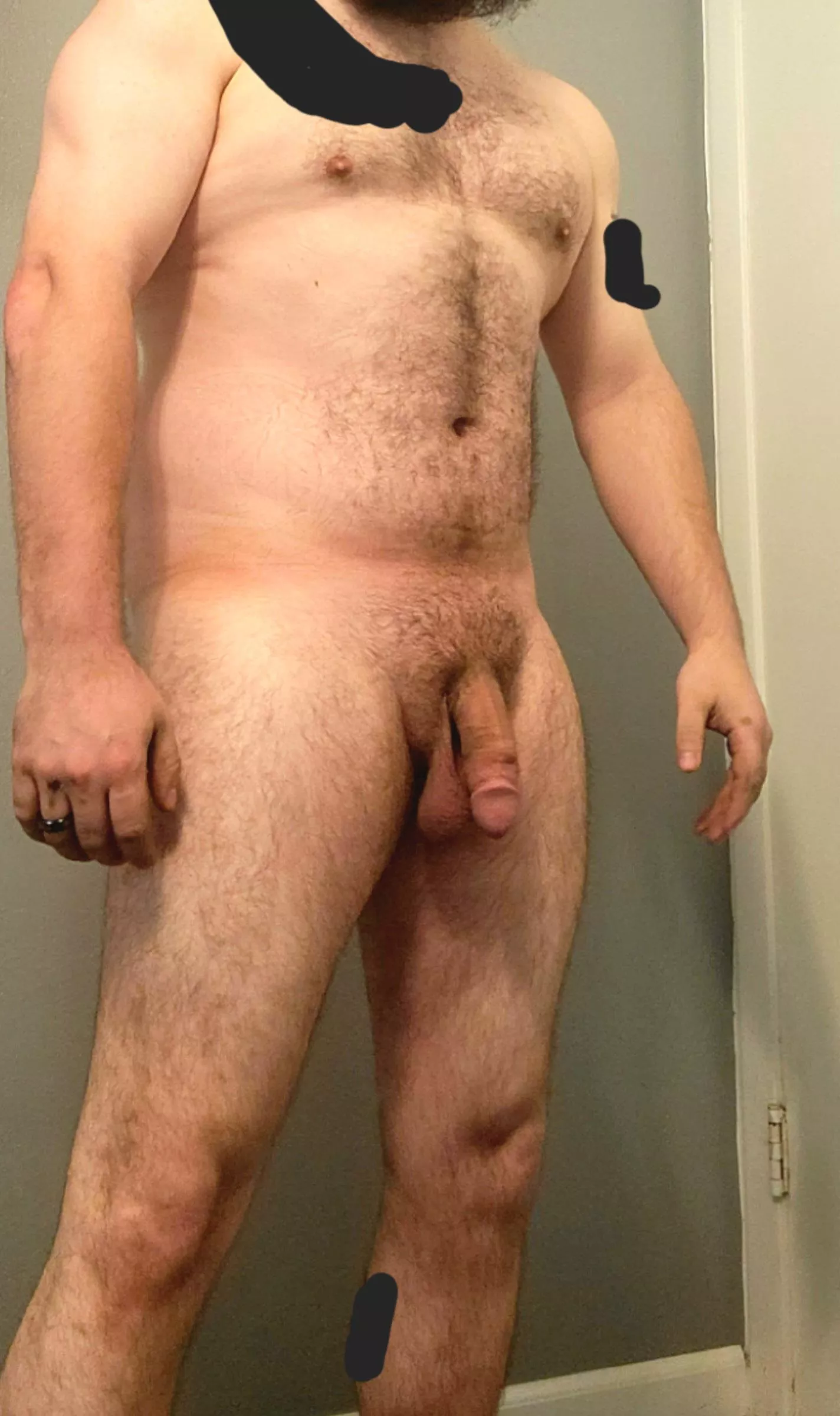 Anybody into dadbods? posted by burner4you00